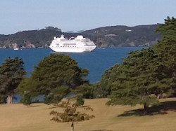 World Cruise, Bay of Isles, New Zealand
